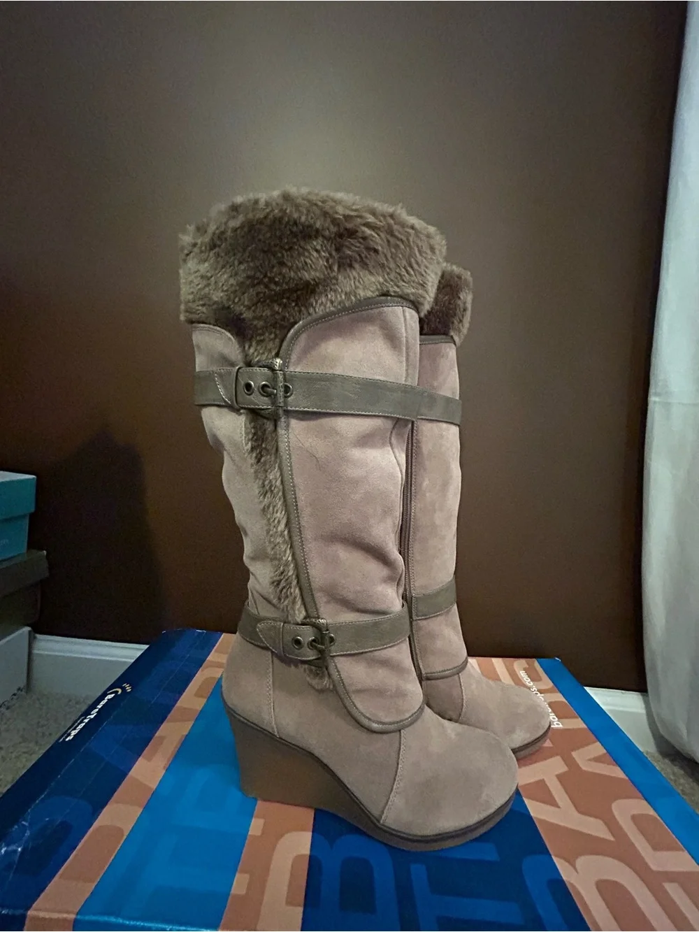 NIB BareTraps Aletta Faux Suede Faux Fur Lined Wedge Tall Boots Women's Size 8.5